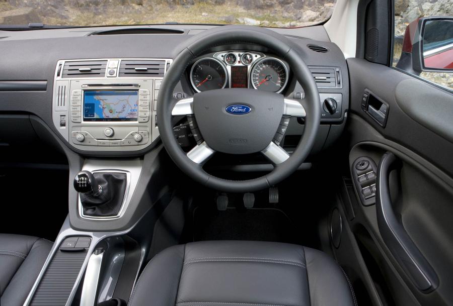  Ford Kuga 2008 года  (фото 2 из 139)